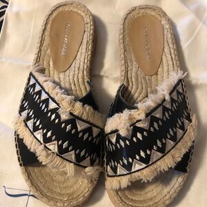 Pour La Victoire Sandal